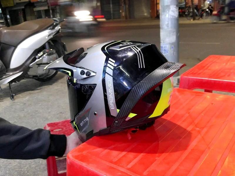 Đuôi gió gắn nón bảo hiểm fullface