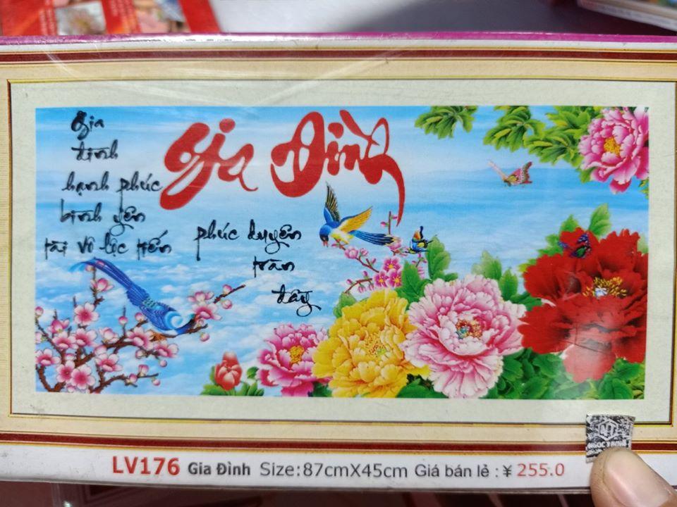 Tranh đính đá cao cấp Gia đình LV176 Kích thước 85cm x 45cm - Tranh Đính 5D