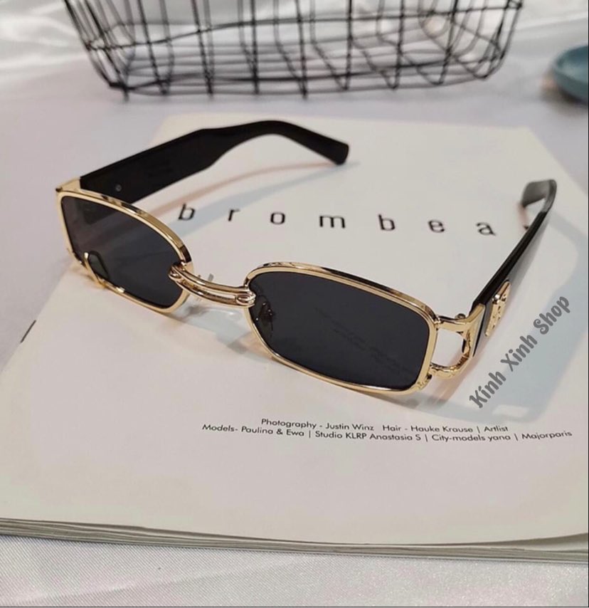 Kính râm Nam Nữ mắt vuông thời trang phong cách Hàn Quốc sang chảnh (ĐEN)