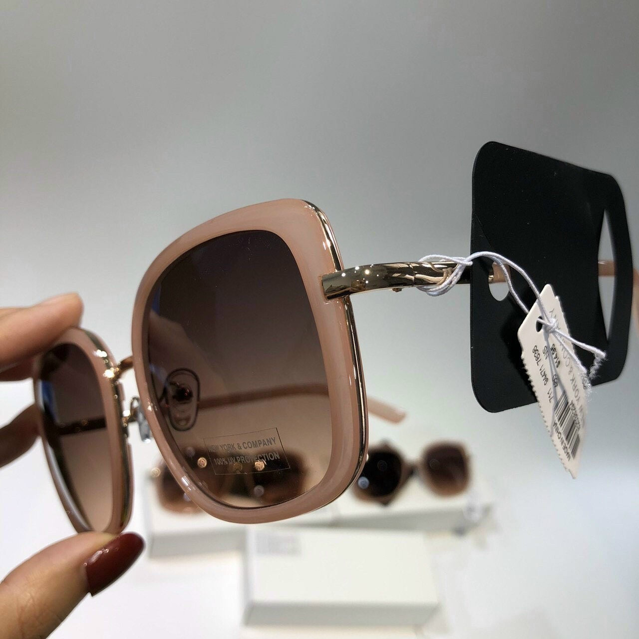 [HCM]KÍNH THỜI TRANG NEW YORK & COMPANY (NEW YORK & COMPANY SUNGLASSES)