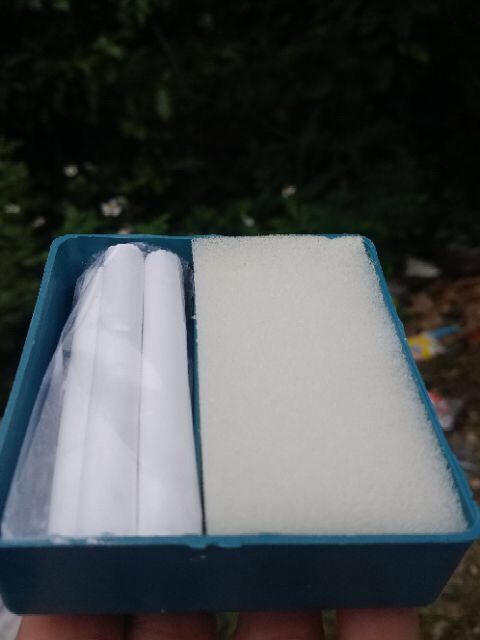 [RẺ VÔ ĐỊCH] Hộp đựng Phấn kèm 4 viên phấn + lau bảng - MIC