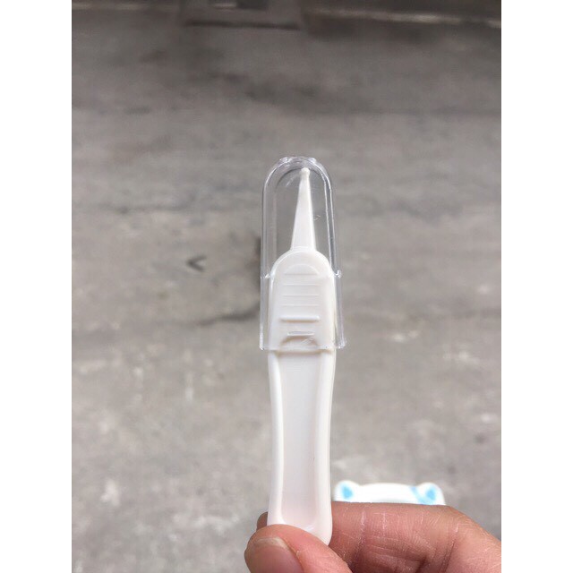 NHÍP GẮP GỈ MŨI CHO BÉ