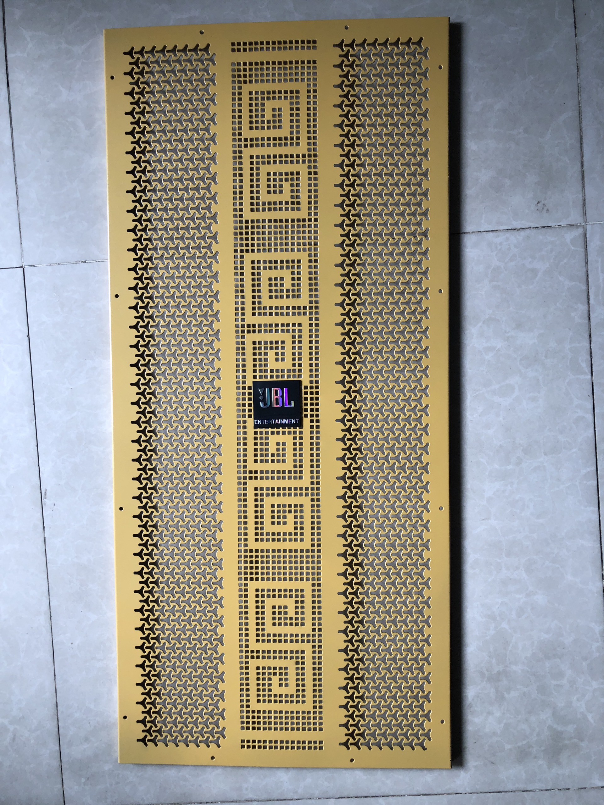 Lưới loa 3 tất đôi ( loại tốt) 78.5 cm X 36 cm