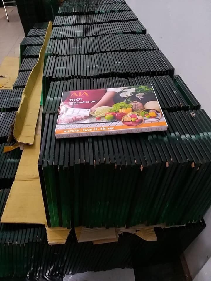 Thớt kính cường lực AIA Dầy Dặn 12ly