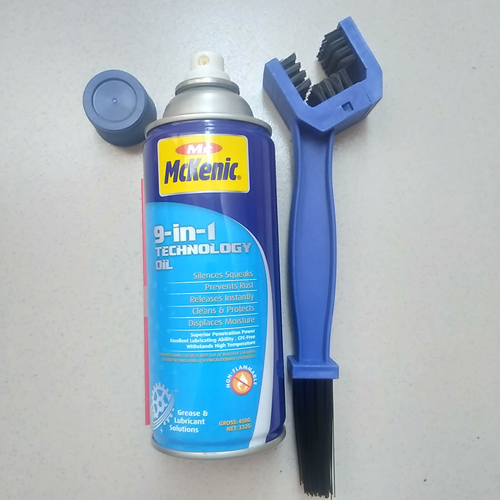 DẦU RỬA SÊN Mr McKENIC 450ml VÀ CÂY CHÀ SÊN