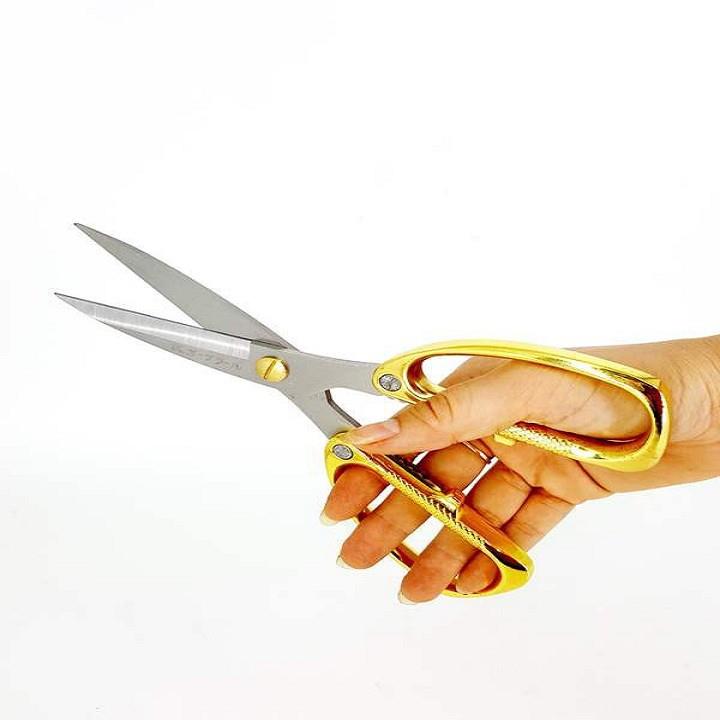 Kéo cắt thịt gà sắc dày dặn chắc chắn cán vàng