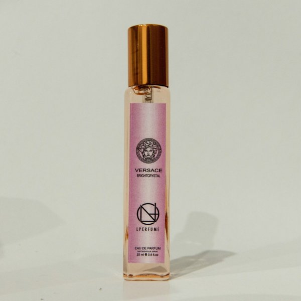 Nước Hoa Mini Nữ Versace Bright Crystal Hparfum Dạng Xịt 25ml nữ tính, nhẹ nhàng, năng động + tặng kè mặt nạ dưỡng ẩm.