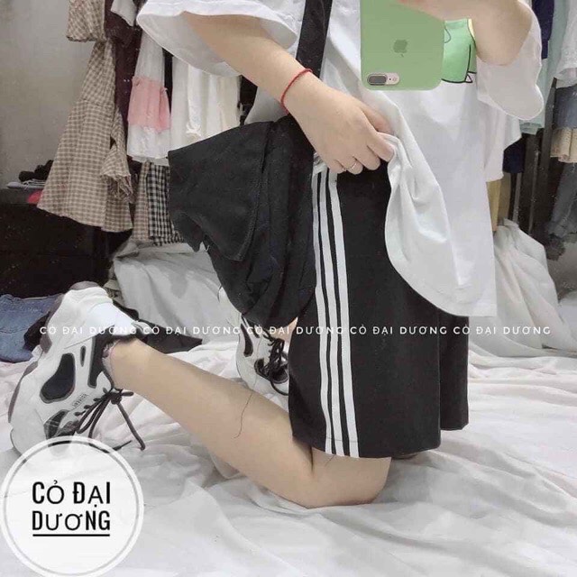 Quần đùi rót ba sọc