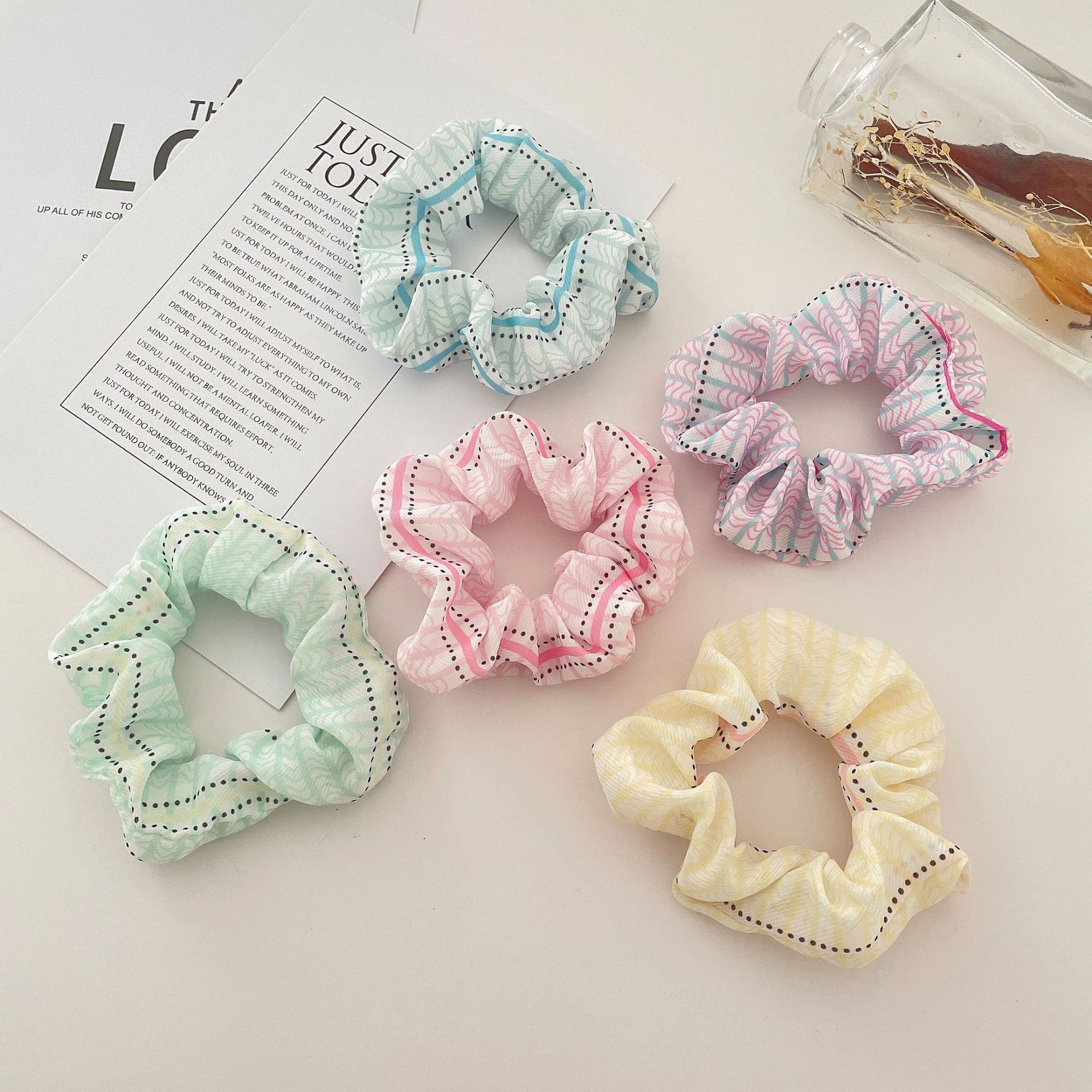 Scrunchies cột tóc nữ đơn giản giá rẻ S59