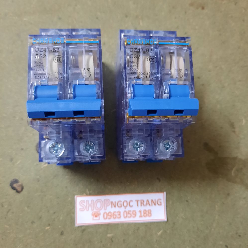 Aptomat 2 pha - c20a - giá 1 cái