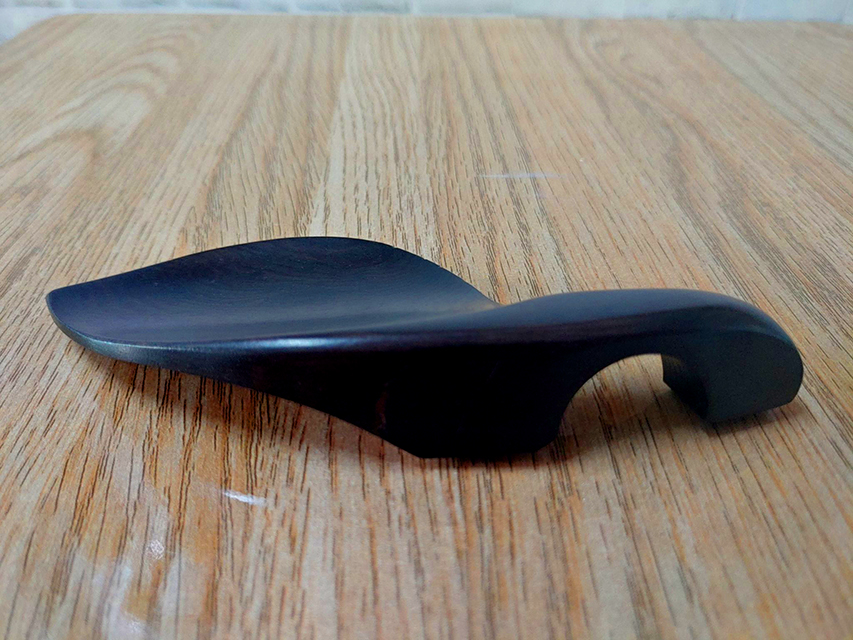 Chinrest gỗ ebony dành cho đàn violin