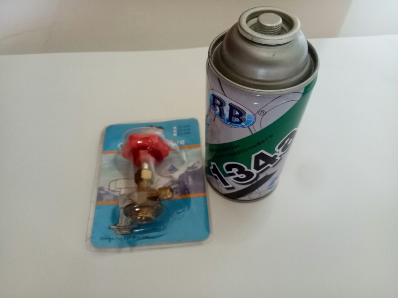 Bình gas mini R134a-RB + Van Gas