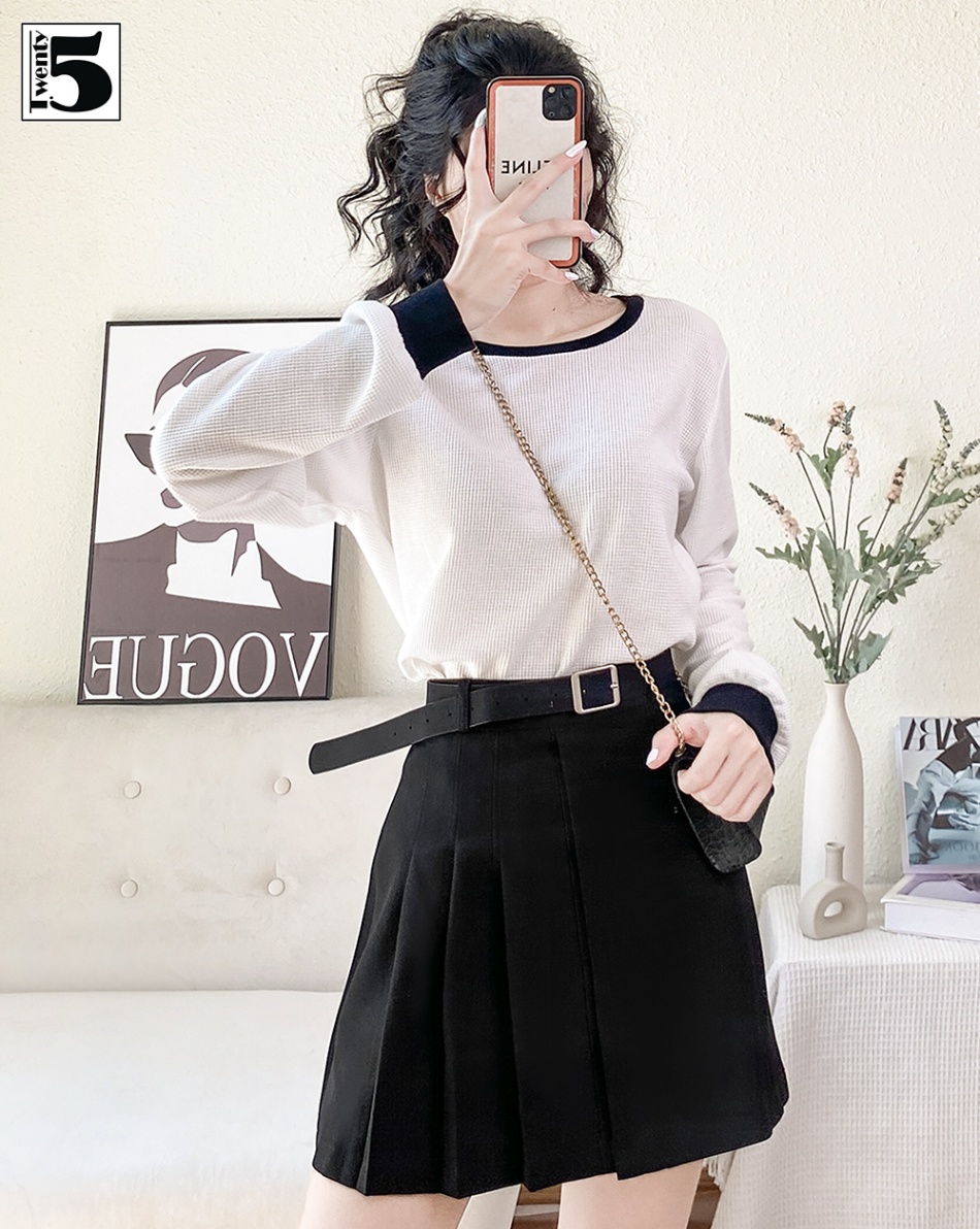 Chân váy ngắn xếp ly kèm đai Twenty.Five 5033