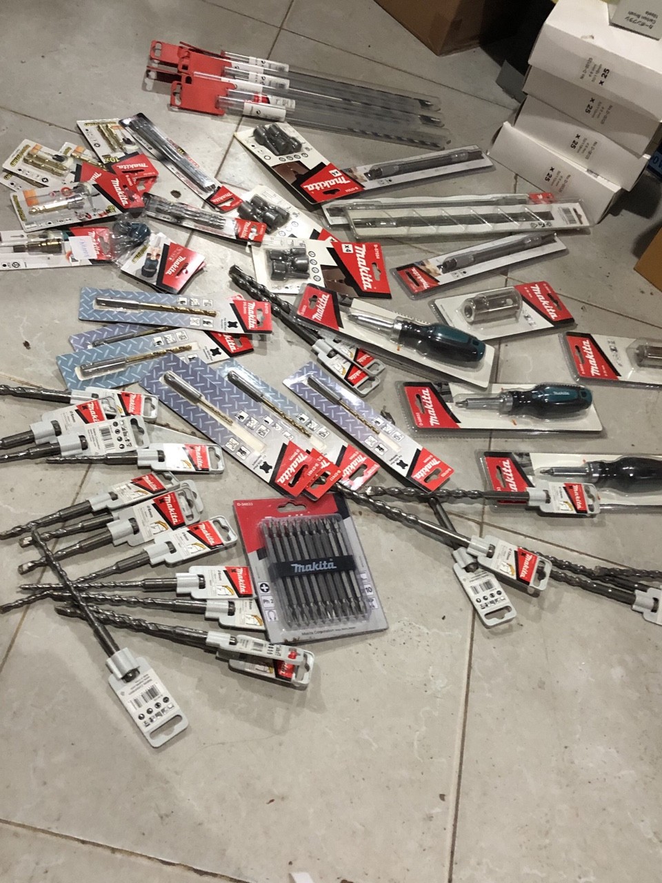 Vít Suông Ph2x100 Makita A-57495