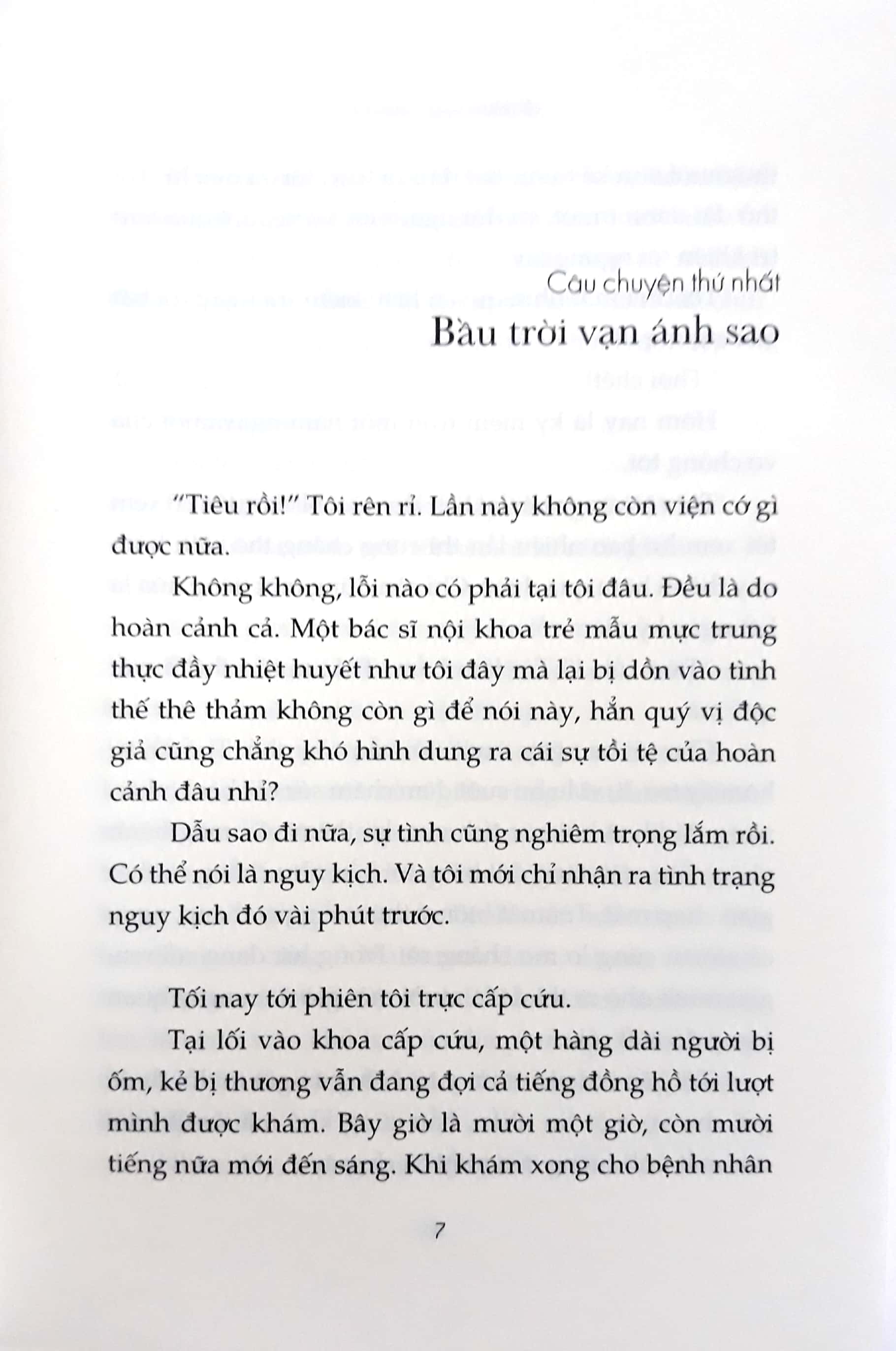 Fahasa - Bệnh Án Của Thần Linh