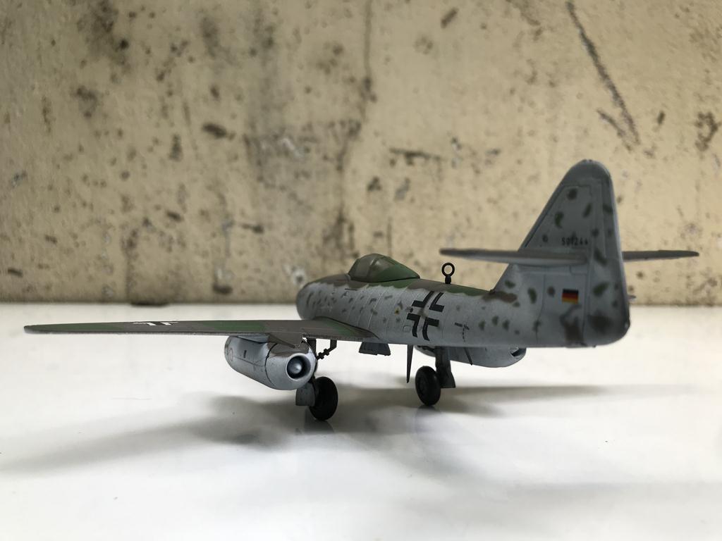 Mô hình máy bay Tiêm kích ME262 Schuwl - 1:72