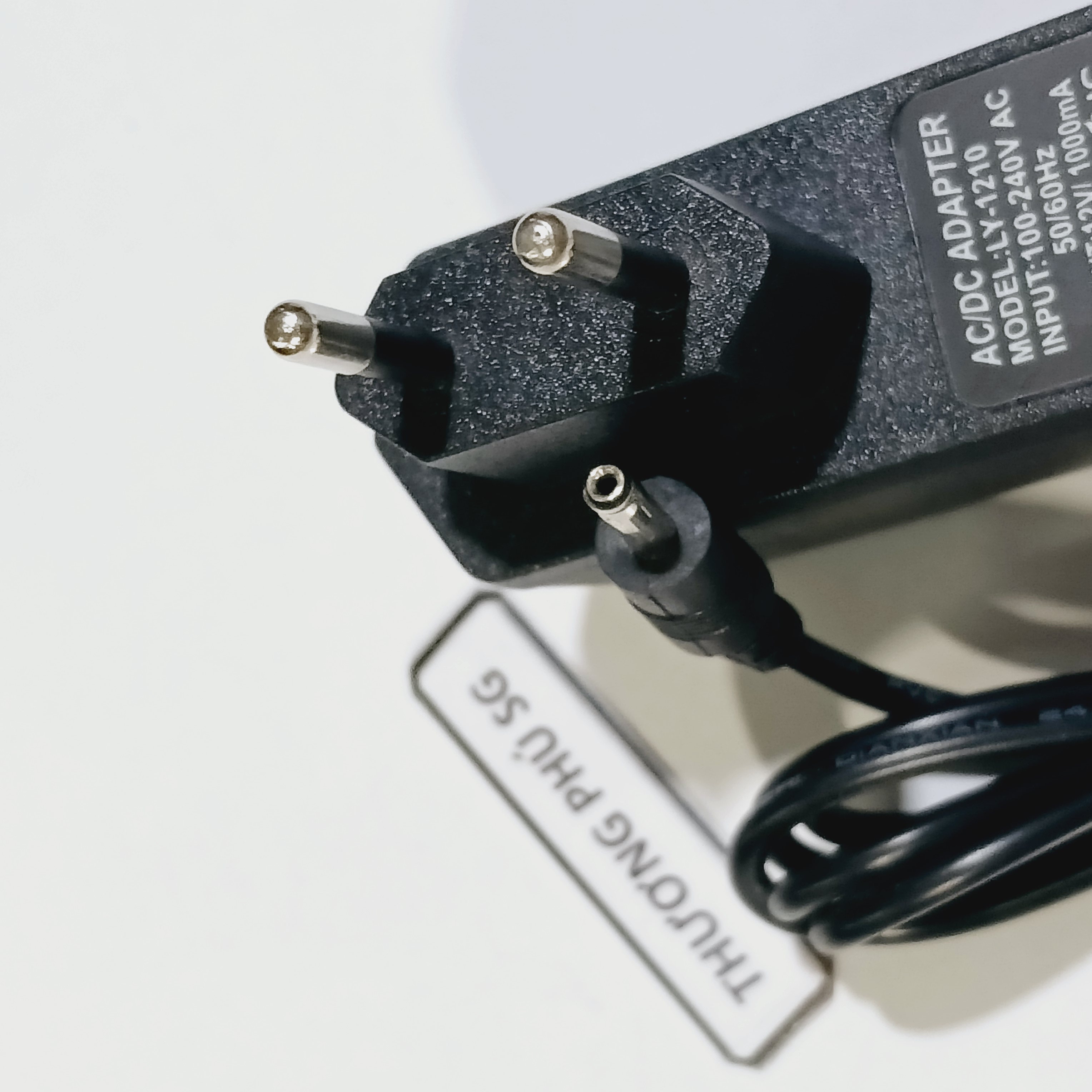 Nguồn Adapter DC 12V - 1A (Đầu cắm 3.5mm x 1.35mm)