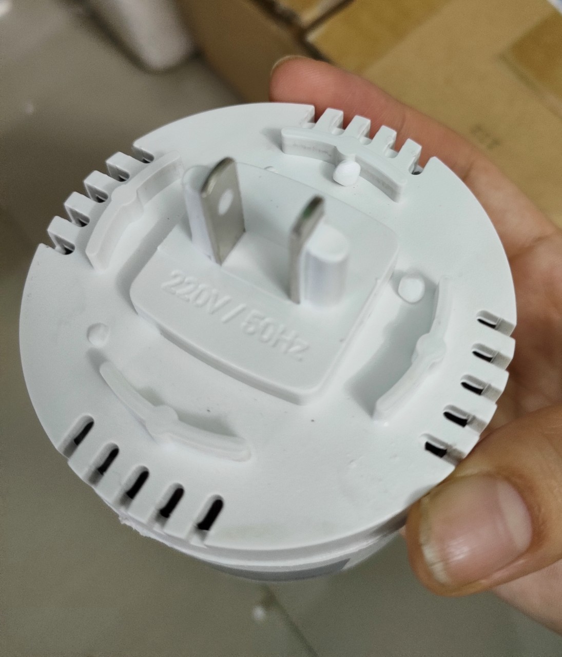Bộ đổi nguồn Vintenda 220v-110v (100VA)