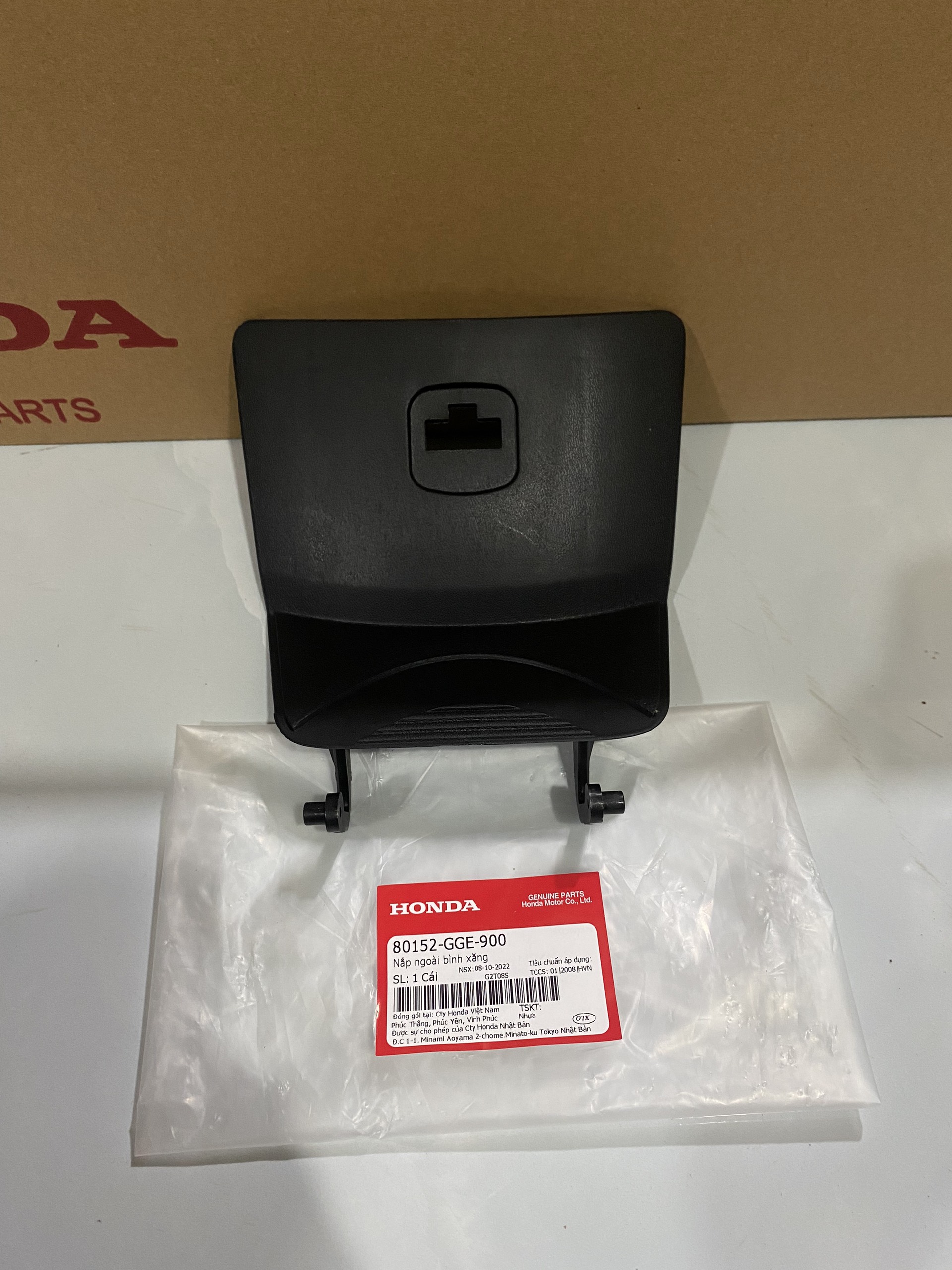 Nắp ngoài bình xăng Lead 110 (80152GGE900)