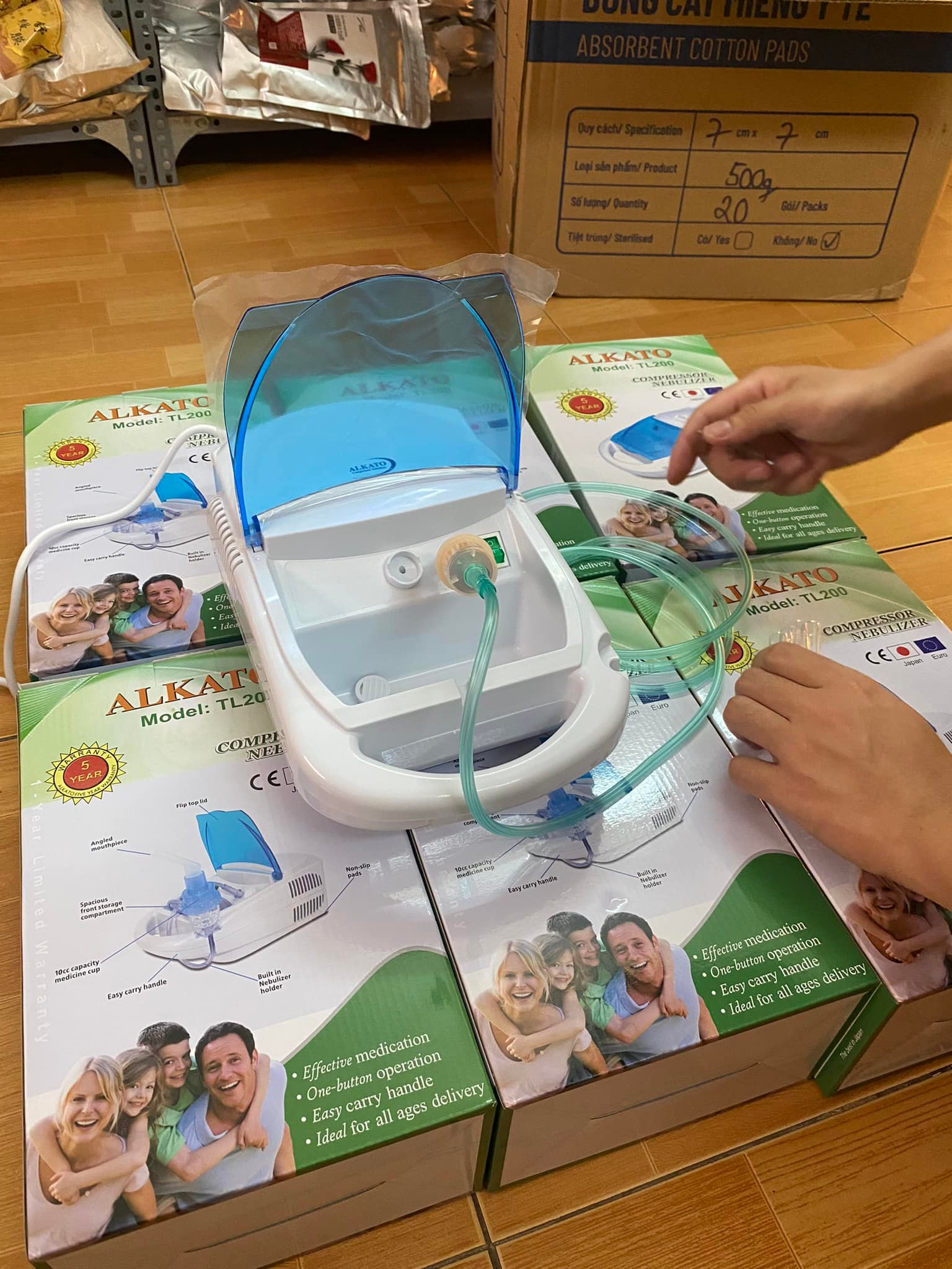 Máy hút mụn ALKATO TL200 lực hút khỏe, máy bền