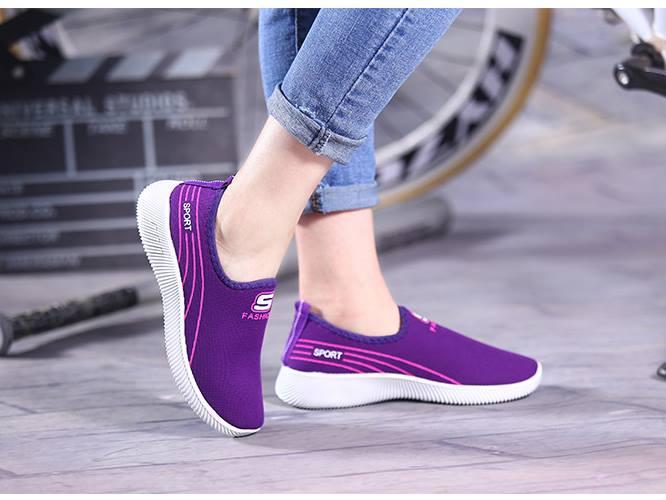 Giày thể thao nữ đường 2 chỉ thời trang