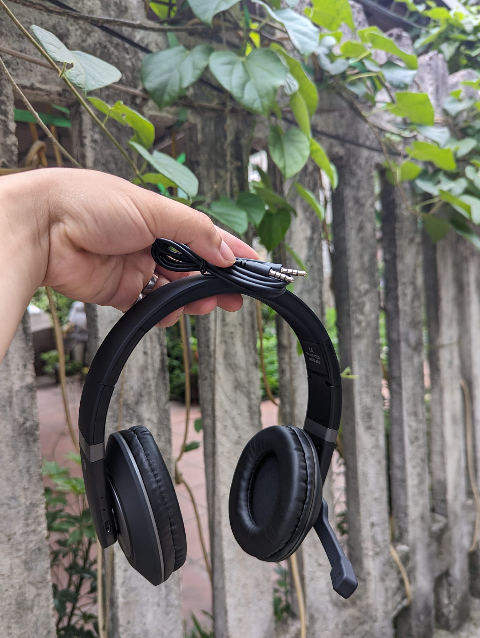 Tai nghe Bluetooth chụp đầu BOOMMIC SY-BTM200