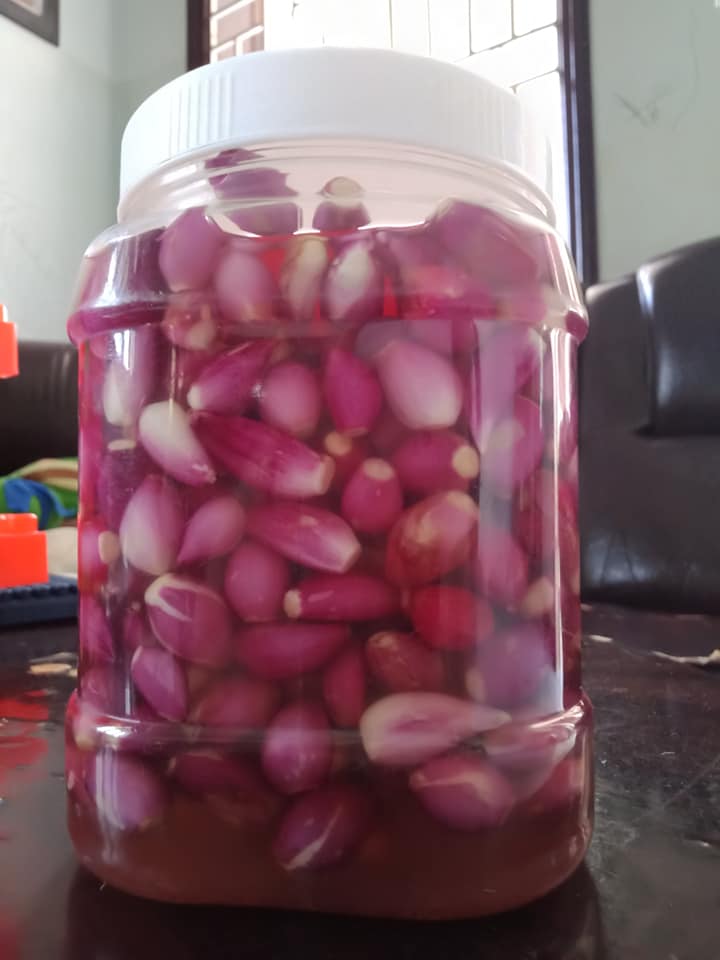 HÀNH NGÂM GIẤM (HÀNH CHUA NGỌT)