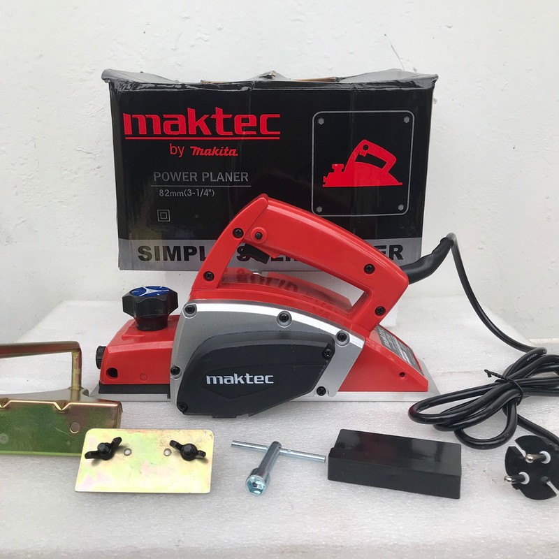 máy bào gỗ maktec