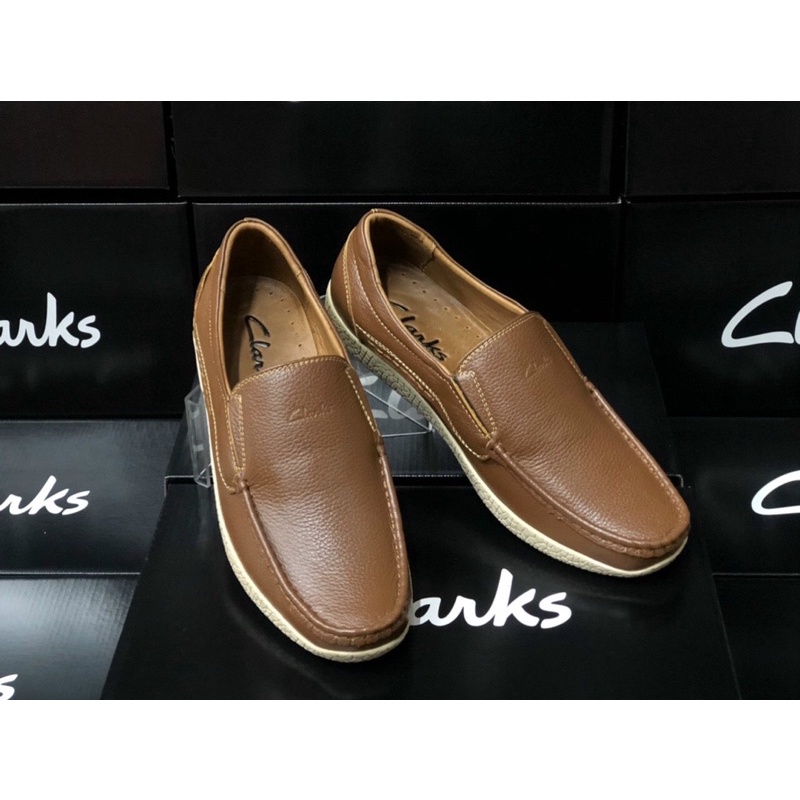 Giày lười da bò Clarks Made in Thái Lan.