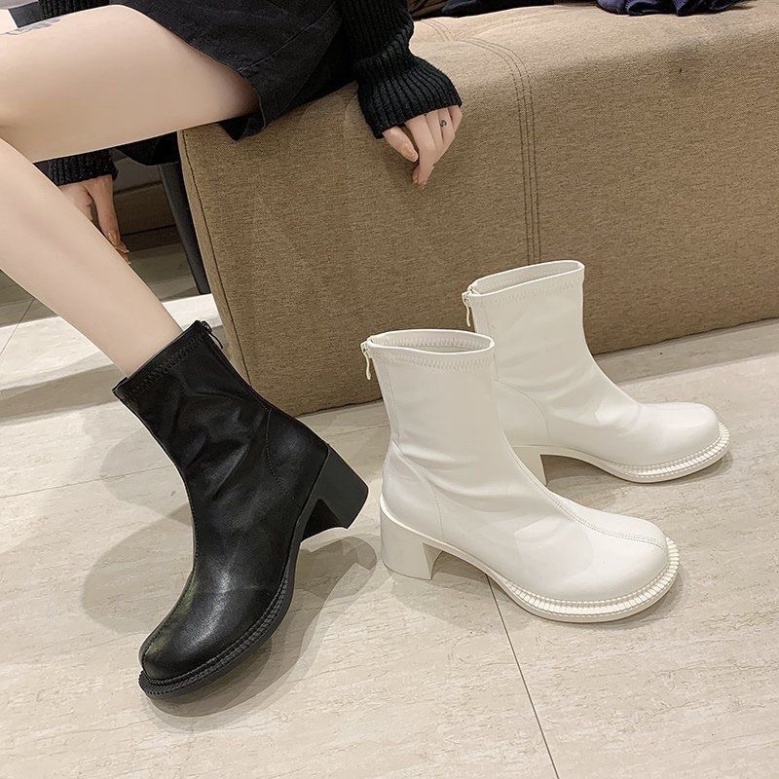 Bốt Trắng Đen Đế 7Cm Quảng Châu Mẫu Mới 2021
