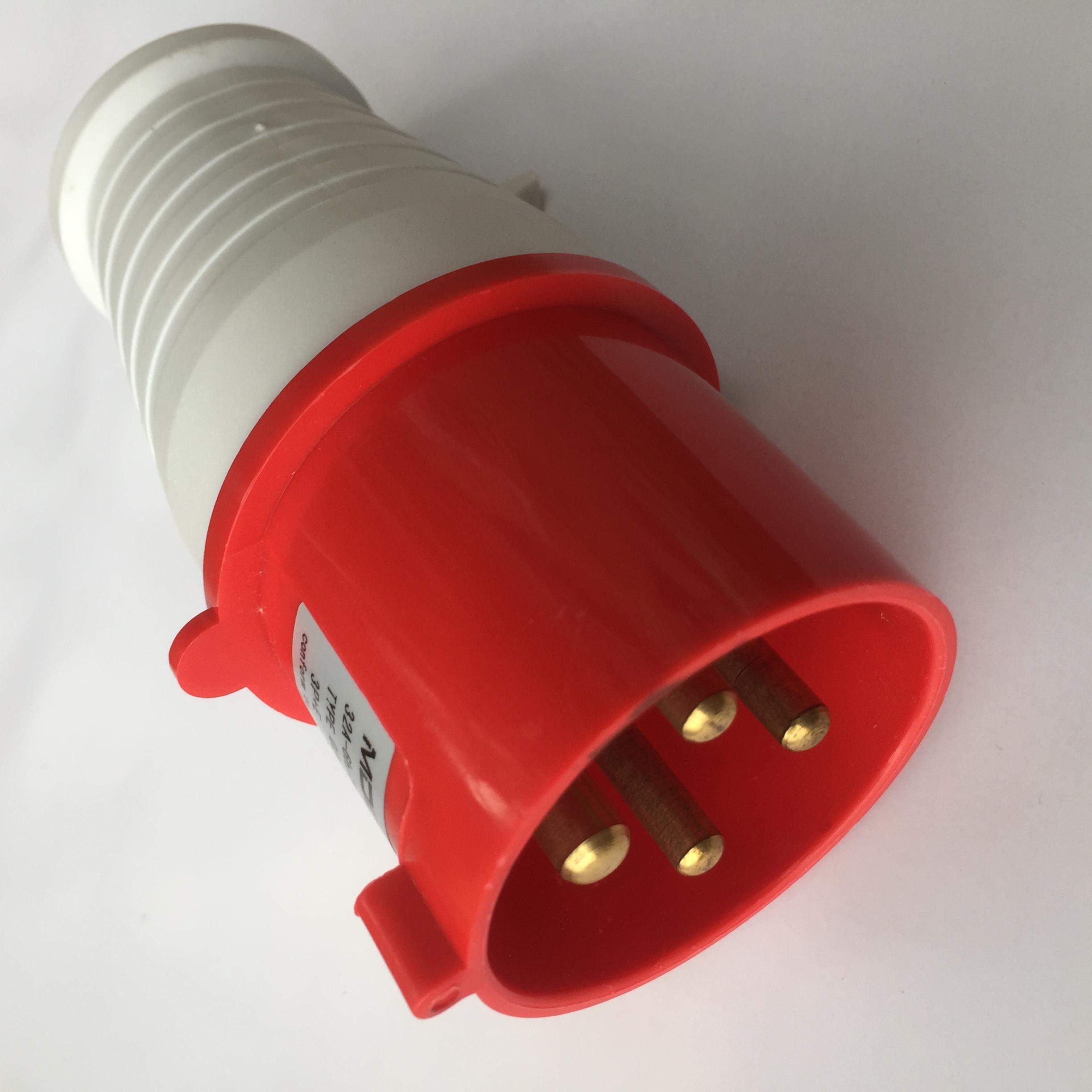 Phích cắm công nghiệp 4 chấu 32A