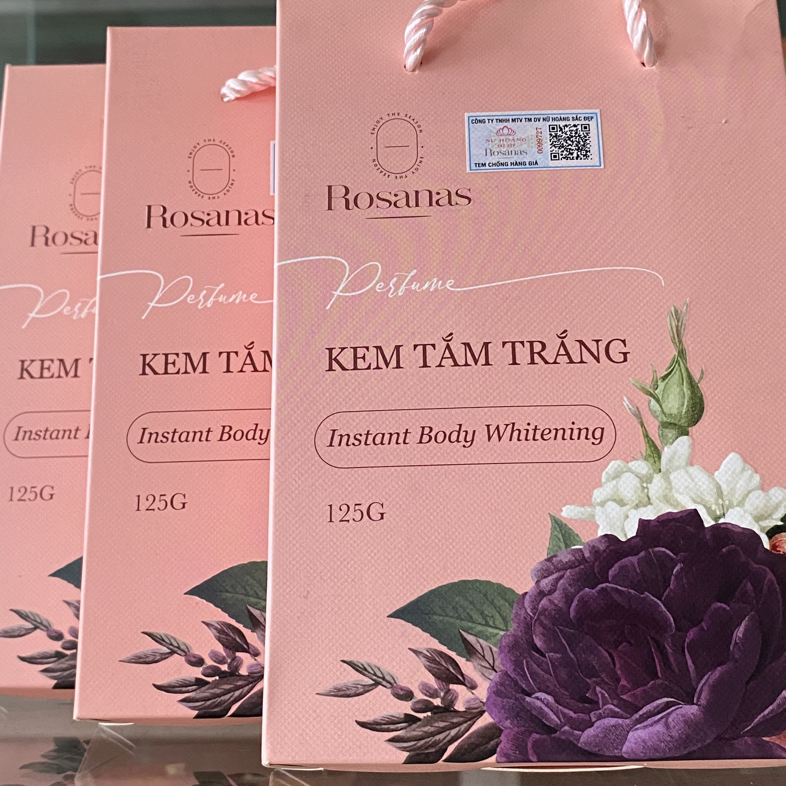 Kem tắm trắng BODY ROSANAS