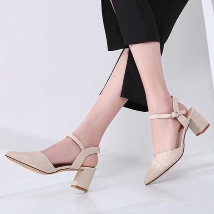 Giày cao gót 5p bít mũi xếp gót vuông hở gót N9
