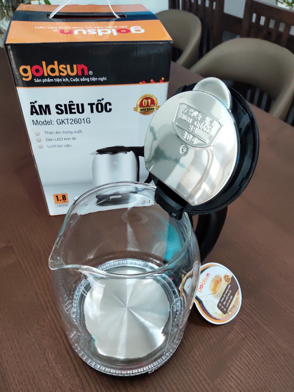 Ấm siêu tốc thủy tinh Goldsun GKT2601G