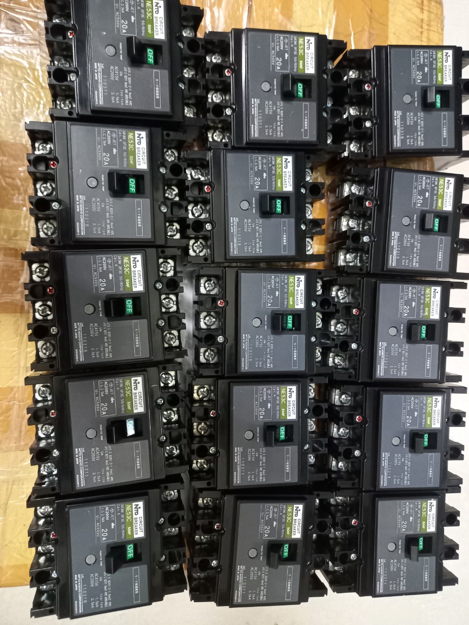 APTOMAT 3 PHA NHẬT BẢN 20A MCB