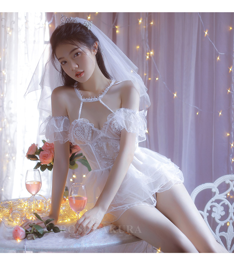 Bộ đồ ngủ hai dây sexy