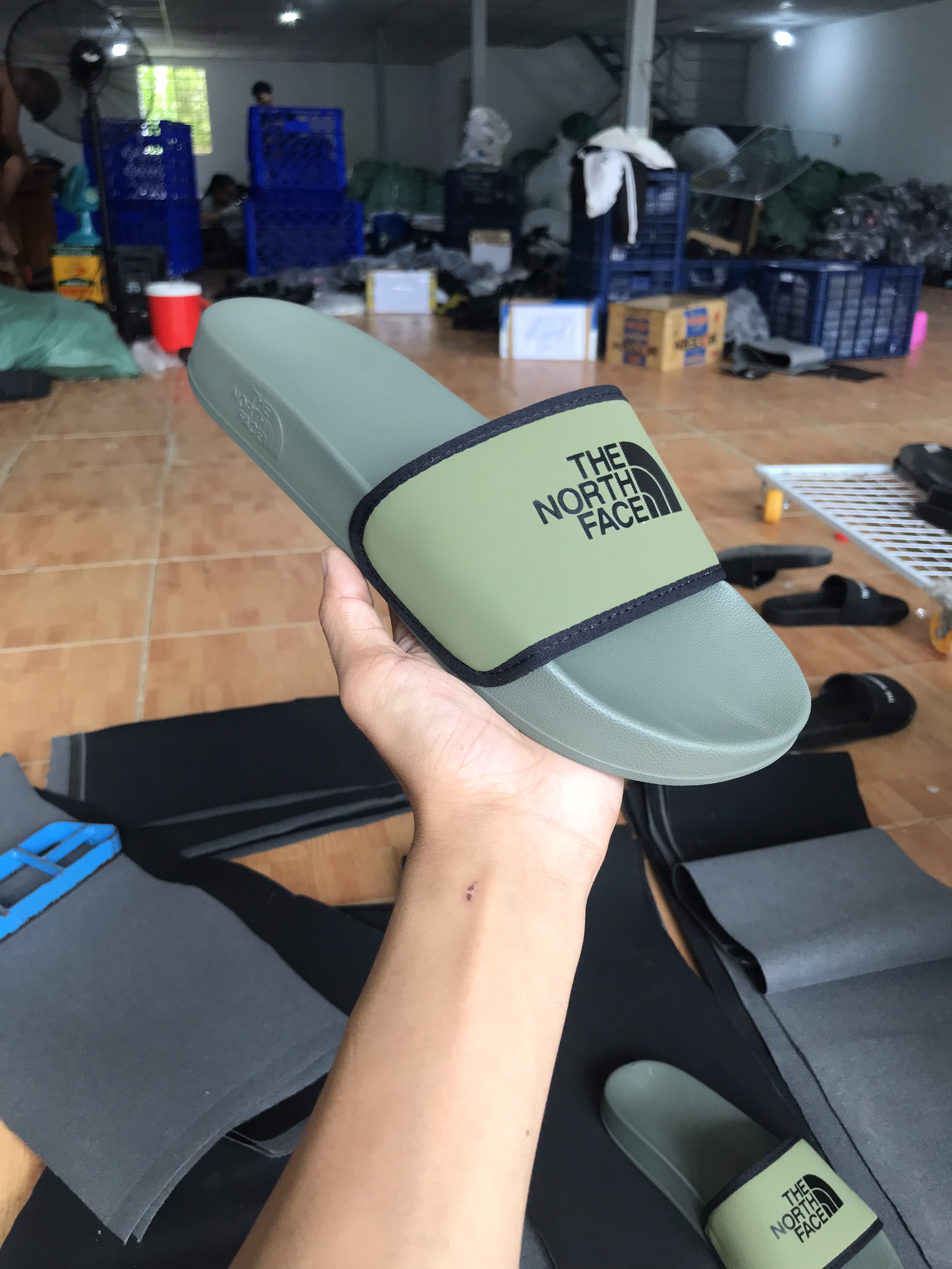 [ CHÍNH HÃNG] Dép The North Face  - REAL AUTHENTIC 100%