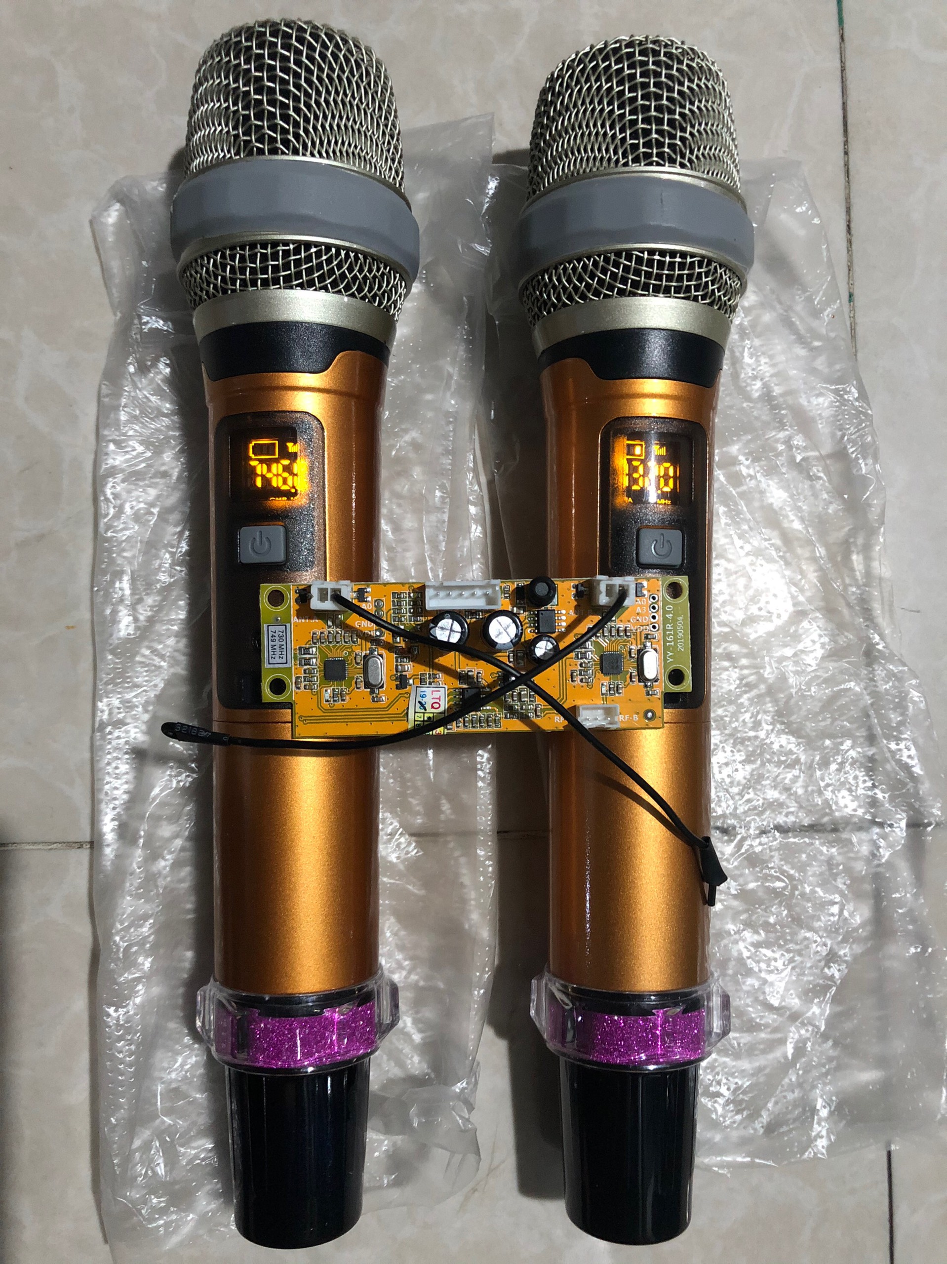 [HCM]Micro UGX 20II dùng cho loa kéo cực hay