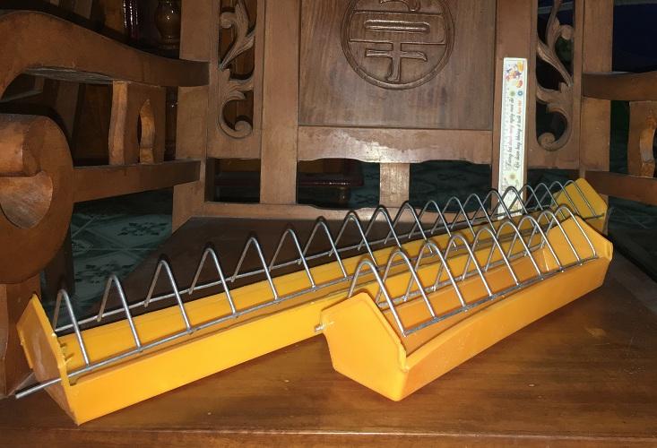 Máng Ăn Sắt Cho Bồ Câu Gà 60 Cm