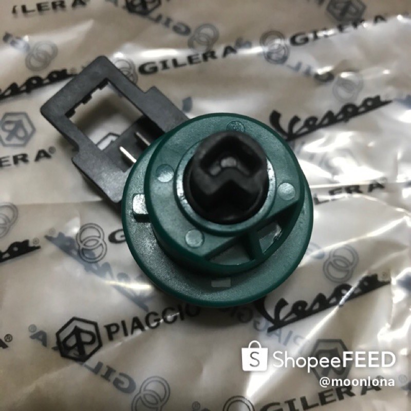 Đuôi ổ khoá xe Vespa Lx
