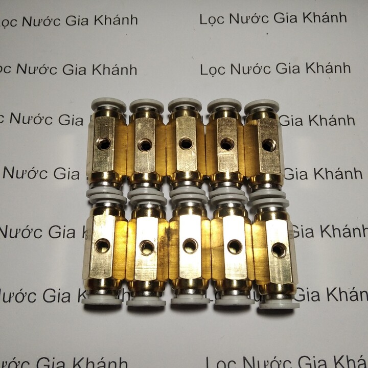 10 thân giữa phun sương, đế cuối béc phun sương( không kèm mắt phun)
