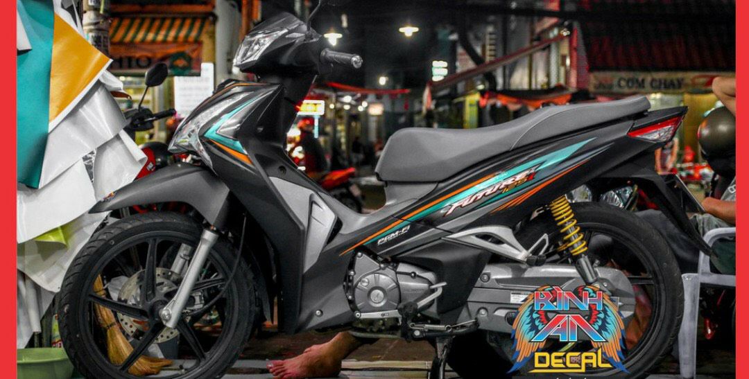 [HCM]Tem xe future125i- wave125i  tem rời dán xe đen xe xám đen.