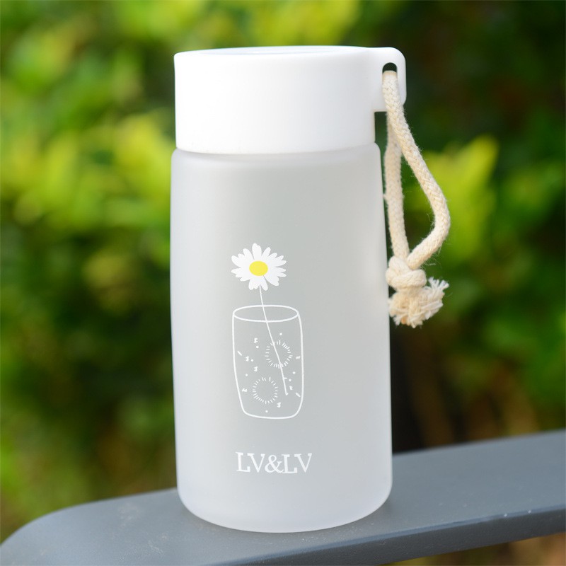 Bình Nước Cute Nhựa Hoa Cúc Mini Dễ Thương 550ml