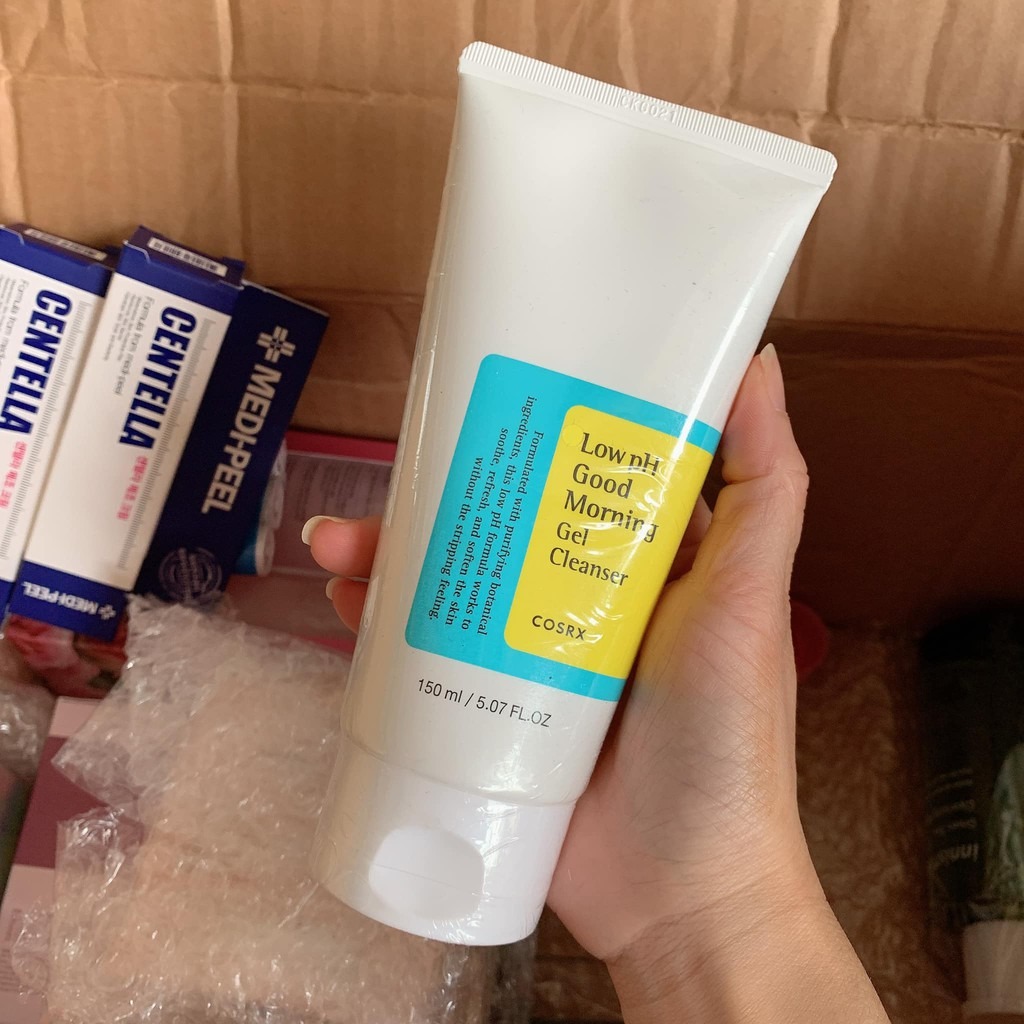 Sữa rửa mặt COSRX 150ml dạng Gel dịu nhẹ