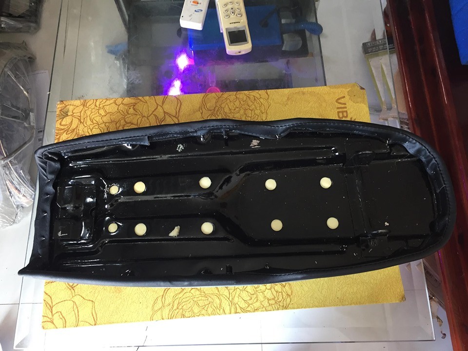 yên xe 68-cl đế sắt
