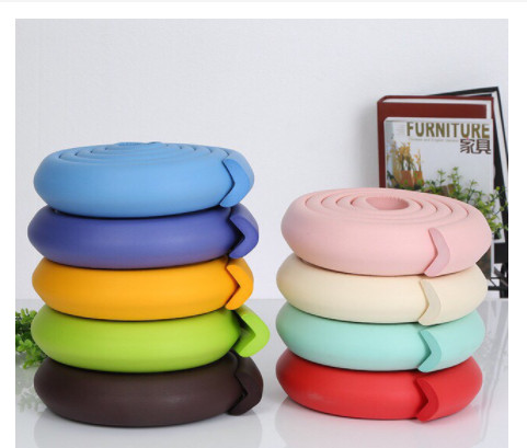 Xốp che cạnh bàn bảo vệ an toàn cho bé 2M bản to - Miếng bọt biển bịt cạnh bàn - cuộn cao su bọc cạnh bàn