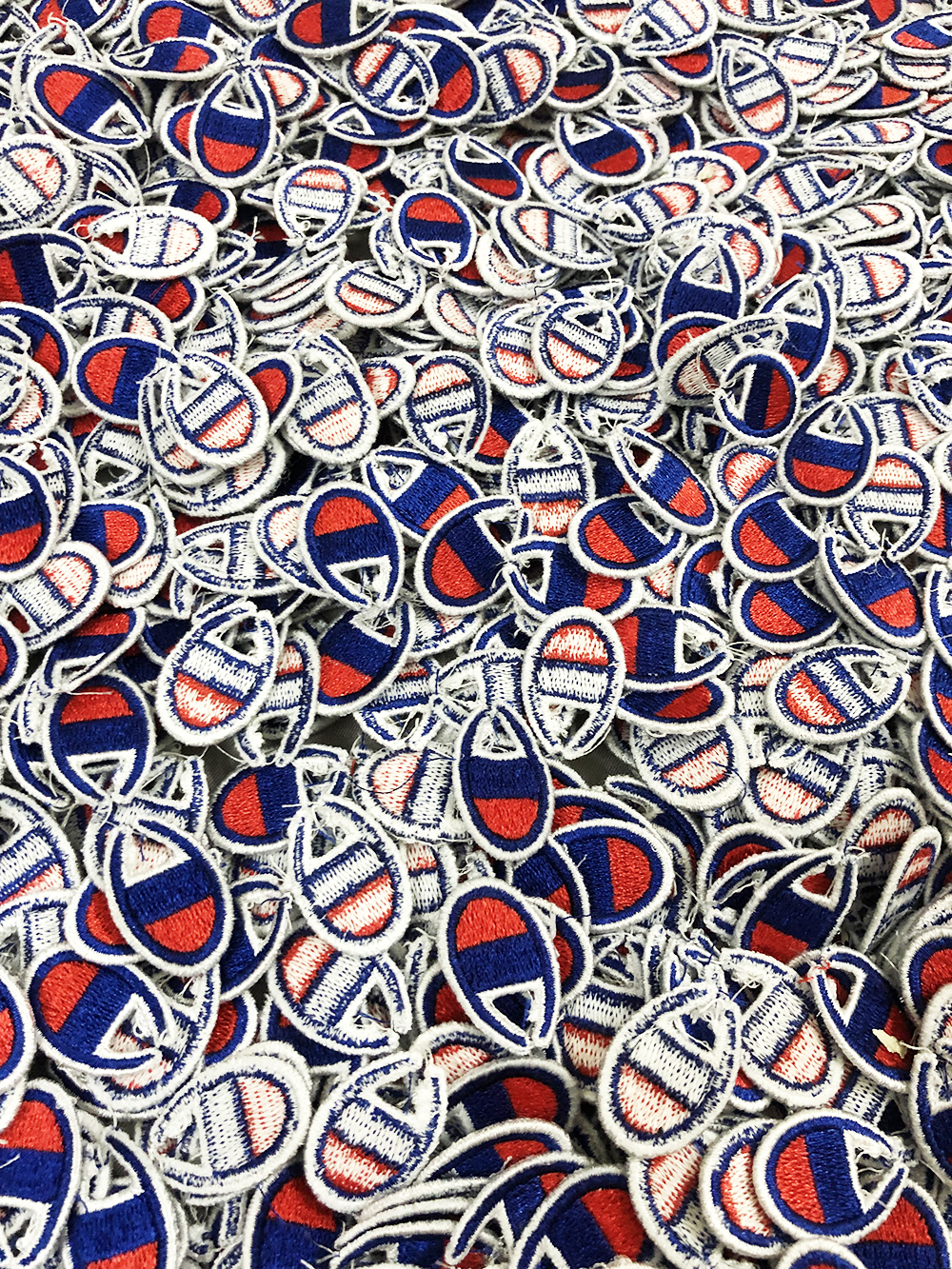 Sticker Logo Thêu Quần Áo