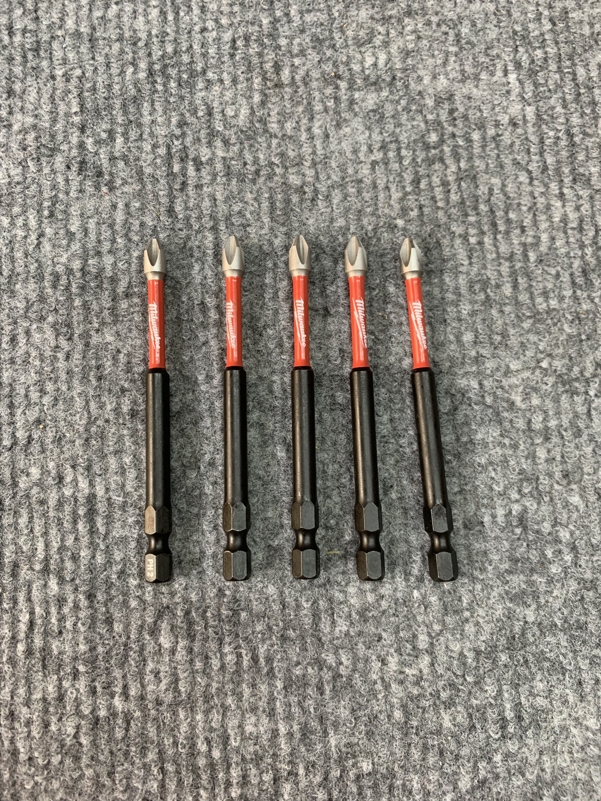 Mũi bắn vít PH2 dài 9cm Milwaukee chuẩn ngắn
