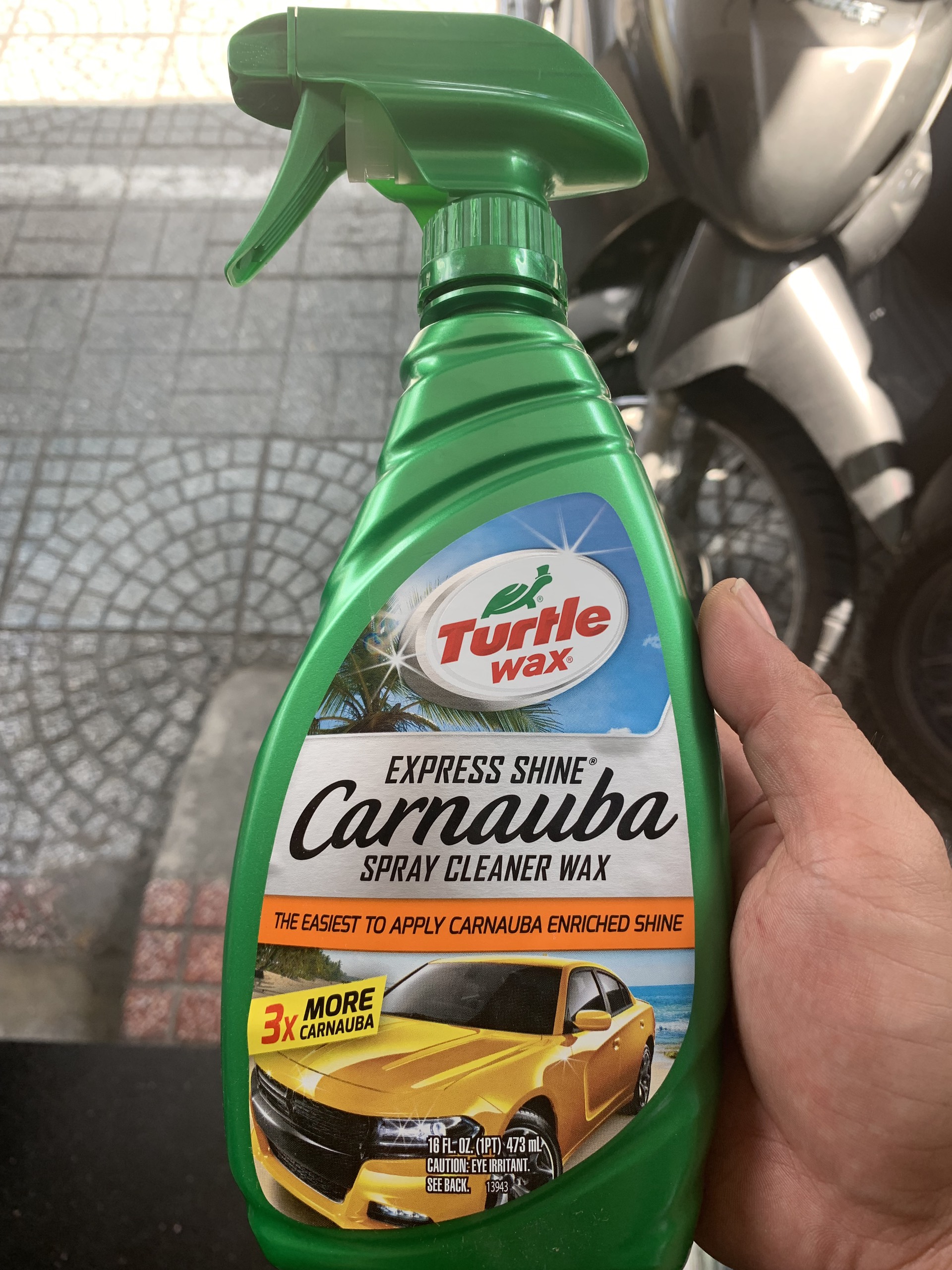 DẦU BÓNG SƠN CON RÙA EXPRESS SHINE CARNAUBA TURTLE WAX 473ML