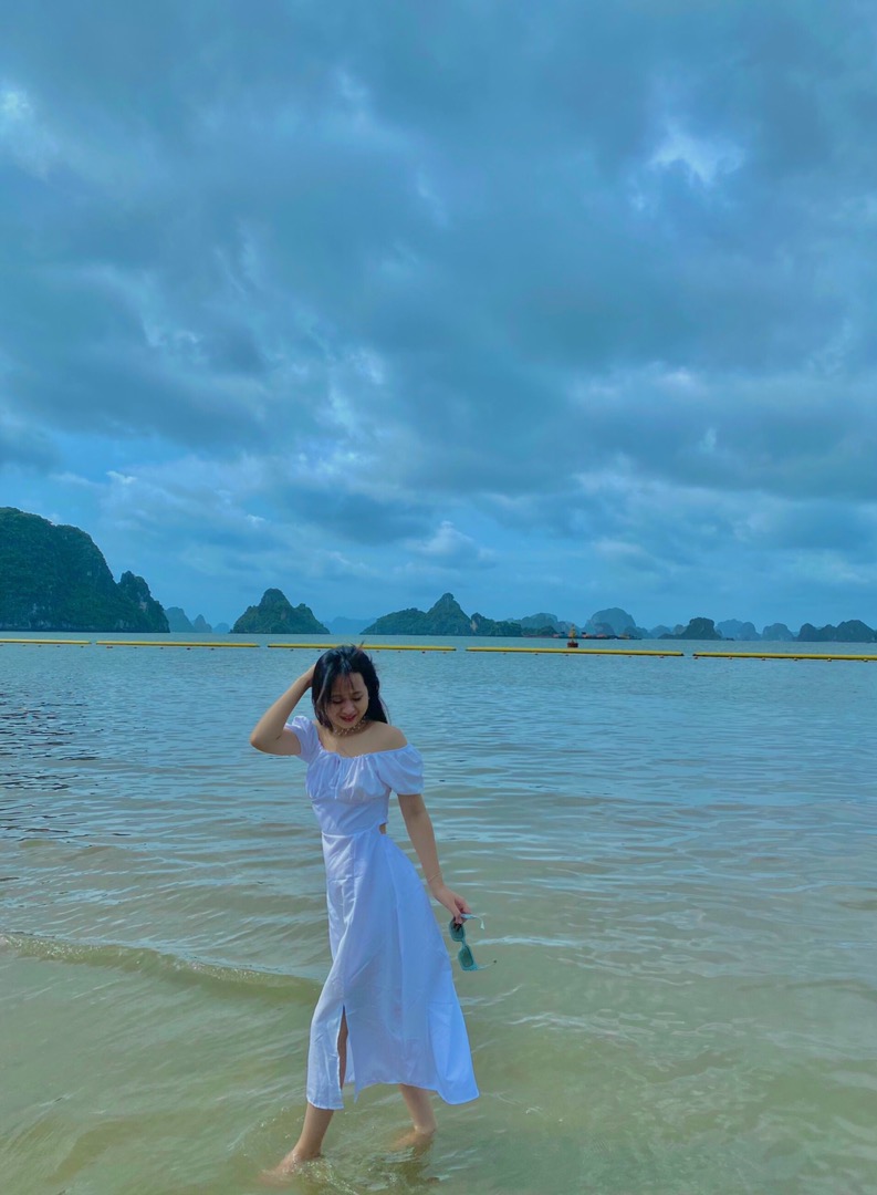 đầm von lụa dáng suông xẻ tà bệt vai DUTIEC24